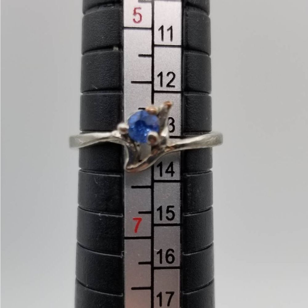 Sapphire crystal blue size 6 ring R107